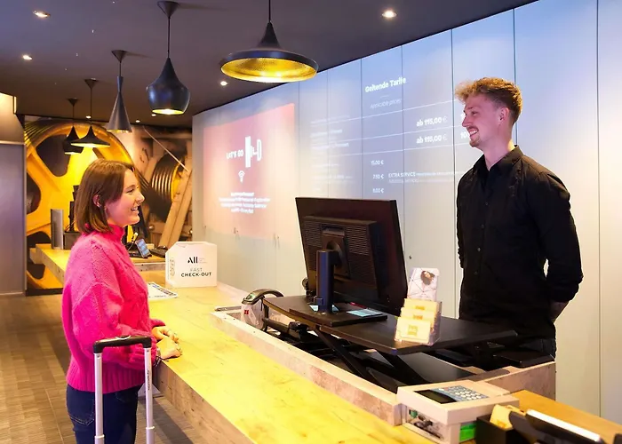 Ibis Potsdamer Platz 3*