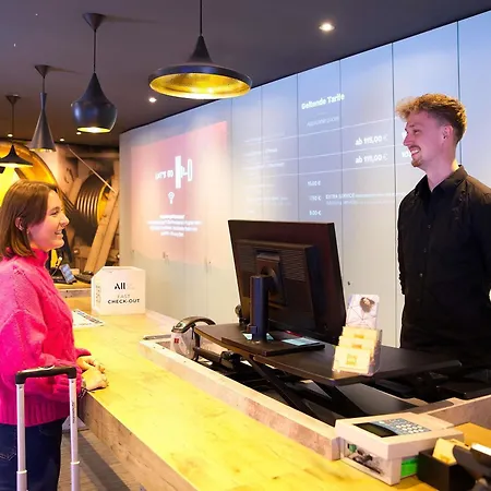 Ibis Potsdamer Platz 3*